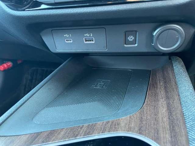 オーラ １．２　Ｇ　純正ナビ　アラモニ　ＢＯＳＥ　プロパイロット　自動（被害軽減）ブレーキ　ＬＥＤ　ＬＫＡ　サイドカメラ　ＥＴＣ　ドライブレコーダー　カーテンエアバッグ　イモビライザー　アルミホイール　インテリジェントキー　パワーウィンドウ　ワンオーナー　ナビＴＶ（10枚目）