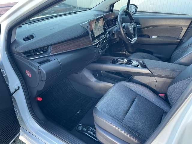 オーラ １．２　Ｇ　純正ナビ　アラモニ　ＢＯＳＥ　プロパイロット　自動（被害軽減）ブレーキ　ＬＥＤ　ＬＫＡ　サイドカメラ　ＥＴＣ　ドライブレコーダー　カーテンエアバッグ　イモビライザー　アルミホイール　インテリジェントキー　パワーウィンドウ　ワンオーナー　ナビＴＶ（14枚目）