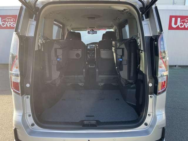 セレナ １．２　ｅ－ＰＯＷＥＲ　ハイウェイスター　Ｖ　プロパイロット　純正デカナビ　アラモニ　３６０°カメラ　エマジェンシーブレーキ　１オナ　スマキー　バックカメラ　ＬＥＤ　レーンアシスト　点検記録簿付　ＥＴＣ　ドラレコ　イモビ　サイドカーテンエアバック　フルオートエアコン　アルミホイール（15枚目）