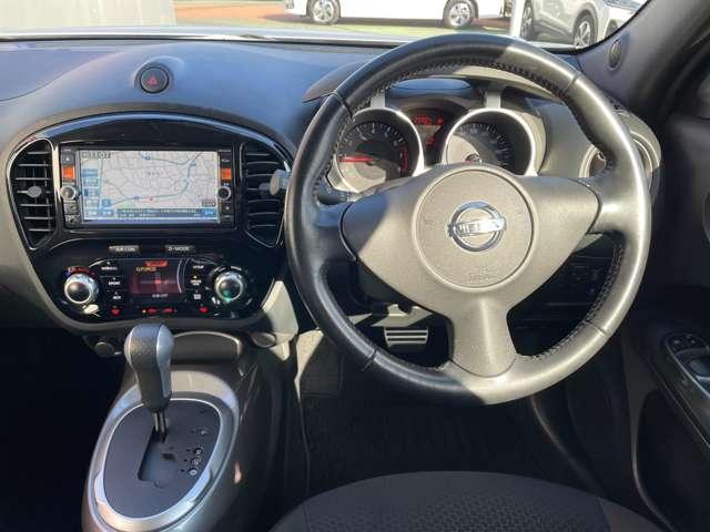 ジューク １．６　１６ＧＴ　純正ナビ　アラウンドビュー　フォグランプ　オートエアコン　バックモニター　全周囲カメラ　点検記録簿　アルミホイール　ワンセグＴＶ　ＡＢＳ　ＥＴＣ　キーレス　パワーウィンドウ　パワーステアリング　メモリーナビ　ワンオーナー車（3枚目）