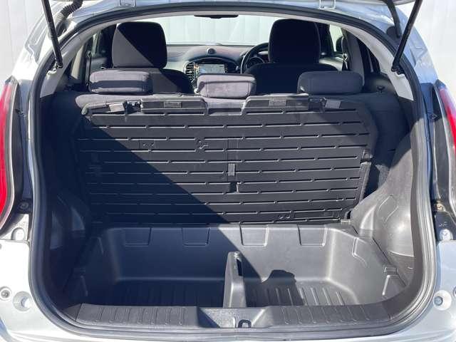 ジューク １．６　１６ＧＴ　純正ナビ　アラウンドビュー　フォグランプ　オートエアコン　バックモニター　全周囲カメラ　点検記録簿　アルミホイール　ワンセグＴＶ　ＡＢＳ　ＥＴＣ　キーレス　パワーウィンドウ　パワーステアリング　メモリーナビ　ワンオーナー車（14枚目）