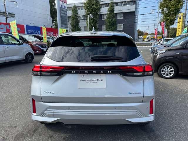 ノート １．２　Ｘ　当社試乗車　プロパイ　日産コネクトナビ　ＡＶＭ　リアカメラ　衝突被害軽減ブレ－キ　全方位カメラ　ＥＴＣ付　アルミ　ＬＥＤヘッドライト　レーダークルーズ　レーンアシスト　インテリジェントキー　ワンオーナー　アイドリングストップ　整備記録簿　ＴＶナビ（20枚目）