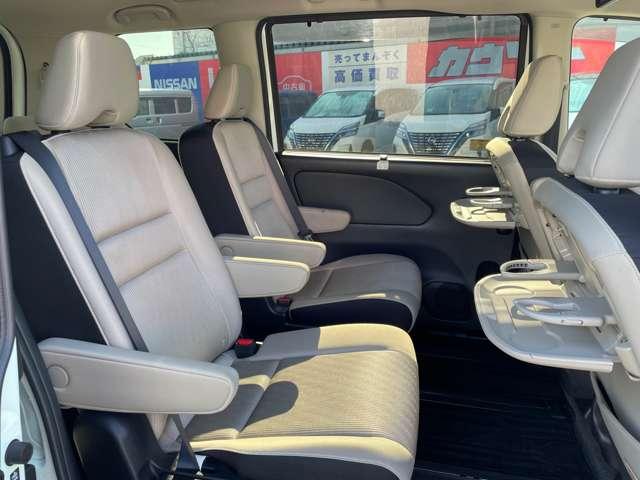 セレナ 1.2 e-POWER ハイウェイスターV 純正メモリーナビ 360°カメラ エマジェンシーブレーキ 1オナ 寒冷地仕様 スマキー バックカメラ LED レーンアシスト 点検記録簿付 ETC ドラレコ イモビ サイドカーテンエアバック フルオートエアコン ABS(13枚目)