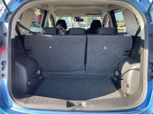 ノート １．２　Ｘ　純正メモリーナビ　バックカメラ　フルセグＴＶ　レーダーブレーキサポート　ＥＴＣ搭載　１オーナー車　記録簿付き　スマトキー　セキュリティーアラーム　キーレス　運転席助手席エアバッグ　ナビＴＶ　フルセグ　バックカメラ　エアコン　パワーウィンドウ（11枚目）