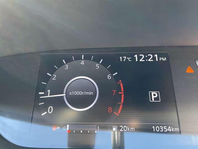 セレナ ２．０　Ｘ　ワンオーナー純正メモリーナビ・フルセグＴＶ　３６０度カメラ　ワンオ－ナ－車　インテリジェントキー　サイドカメラ　Ａストップ　ＥＴＣ　ドラレコ　レーンキープ　記録簿　キーレス　メモナビ　フルセグテレビ　パワーウインドウ　ナビＴＶ　ＡＢＳ　エアコン（3枚目）