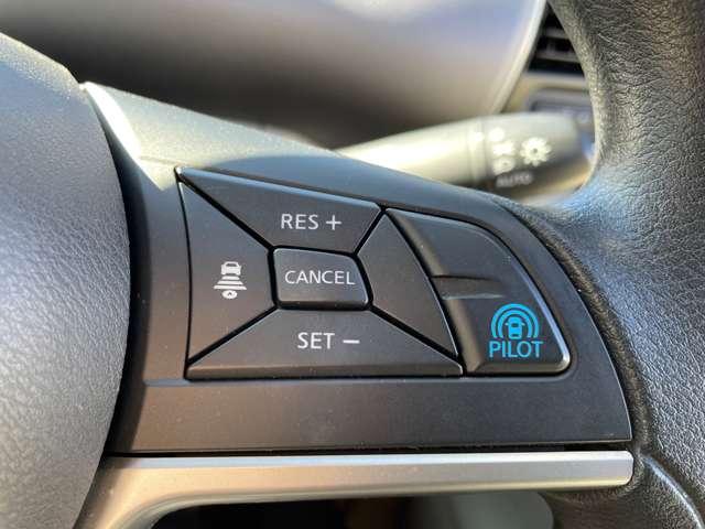 セレナ ２．０　Ｘ　ワンオーナー純正メモリーナビ・フルセグＴＶ　３６０度カメラ　ワンオ－ナ－車　インテリジェントキー　サイドカメラ　Ａストップ　ＥＴＣ　ドラレコ　レーンキープ　記録簿　キーレス　メモナビ　フルセグテレビ　パワーウインドウ　ナビＴＶ　ＡＢＳ　エアコン（9枚目）