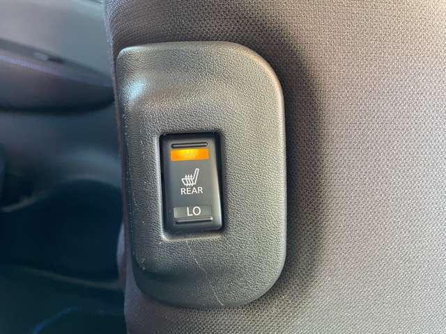 リーフ e+ X 純正(メーカー)メモリーナビ・フルセグTV AVM ワンオ-ナ-車 寒冷地 LEDライト アダプティブクルーズコントロール ドラレコ ETC インテリキー バックカメラ 点検記録簿 メモリーナビ オートエアコン サイドエアバック Wエアバック AW(15枚目)