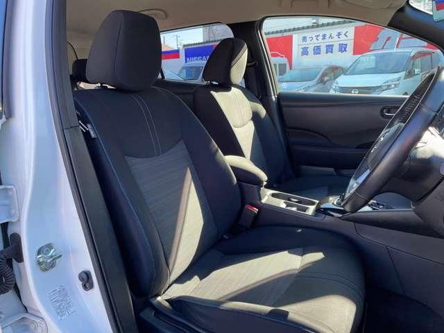 リーフ e+ X 純正(メーカー)メモリーナビ・フルセグTV AVM ワンオ-ナ-車 寒冷地 LEDライト アダプティブクルーズコントロール ドラレコ ETC インテリキー バックカメラ 点検記録簿 メモリーナビ オートエアコン サイドエアバック Wエアバック AW(16枚目)