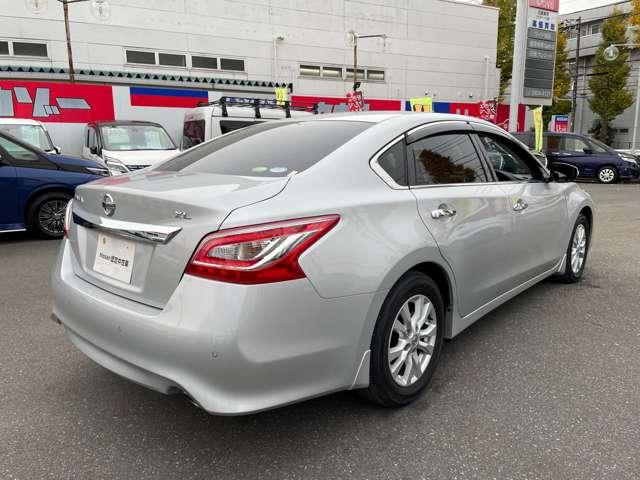 ティアナ ２．５　ＸＬ　ワンオーナー　純正メモリーナビ　ＡＶＭ　イモビライザー　ワンオーナー車　アラウンドビュ－モニタ－　スマキー　ドライブレコーダー　ＬＤＷ　クルコン　カーテンエアバック　ＡＡＣ　パワーウインドウ　ＥＴＣ　Ｂカメラ　アルミホイール　キーレス（2枚目）