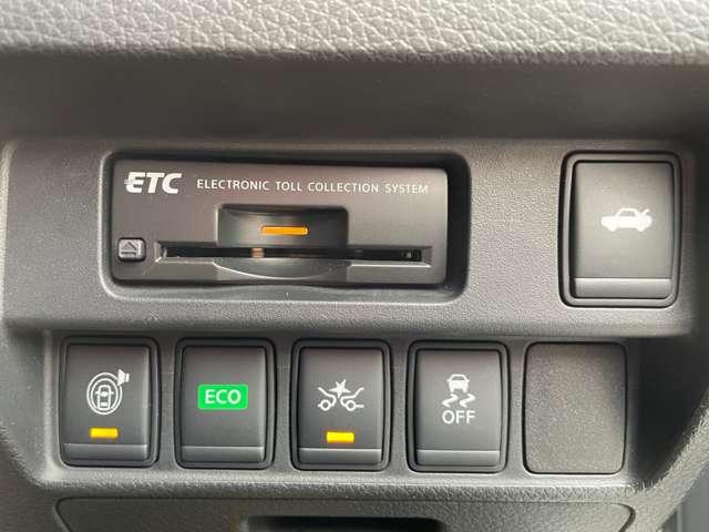 ティアナ ２．５　ＸＬ　ワンオーナー　純正メモリーナビ　ＡＶＭ　イモビライザー　ワンオーナー車　アラウンドビュ－モニタ－　スマキー　ドライブレコーダー　ＬＤＷ　クルコン　カーテンエアバック　ＡＡＣ　パワーウインドウ　ＥＴＣ　Ｂカメラ　アルミホイール　キーレス（7枚目）