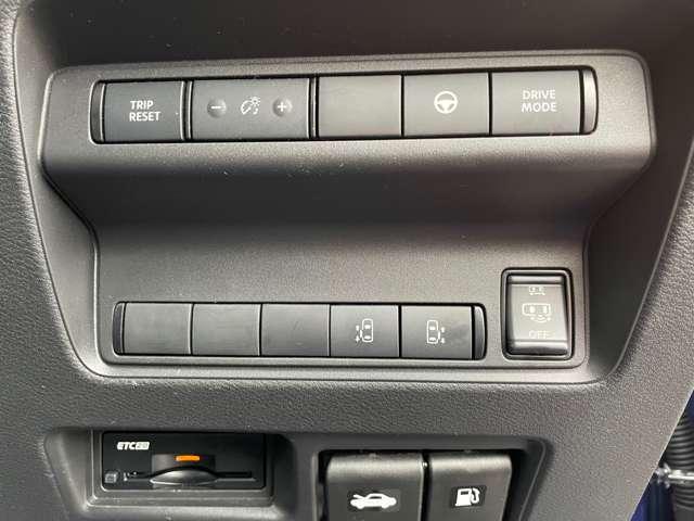 セレナ １．４　ｅ－ＰＯＷＥＲ　ＡＵＴＥＣＨ　ワンオーナー　プロパイ　スマートキー　アラウンドモニター　車線逸脱警報　ＬＥＤライト　ワンオーナー　両側パワースライドドア　ドラレコ　バックモニター　メモリーナビ　ＥＴＣ　記録簿　アイドリングストップ　アルミホイール（9枚目）