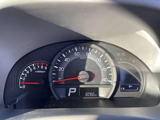 クリッパーバン 660 GX ハイルーフ 4WD 当社試乗車 メモリーナビ 衝突軽減ブレーキ スマートキー ワンオーナー エアコン 4WD LEDヘッド キーレス 盗難防止装置 Wエアバッグ アイドリングストップ パワステ ABS(3枚目)