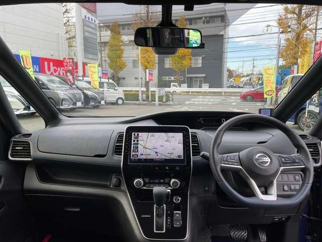 セレナ 2.0 AUTECH セーフティパッケージ 純正メモリーナビ LEDヘッドランプ アダプティブクルーズ ドライブレコーダー 両側電動ドア ETC 衝突被害軽減システム スマートキー レーンアシスト バックカメラ アイドリングストップ ワンオーナー メモリーナビ(4枚目)