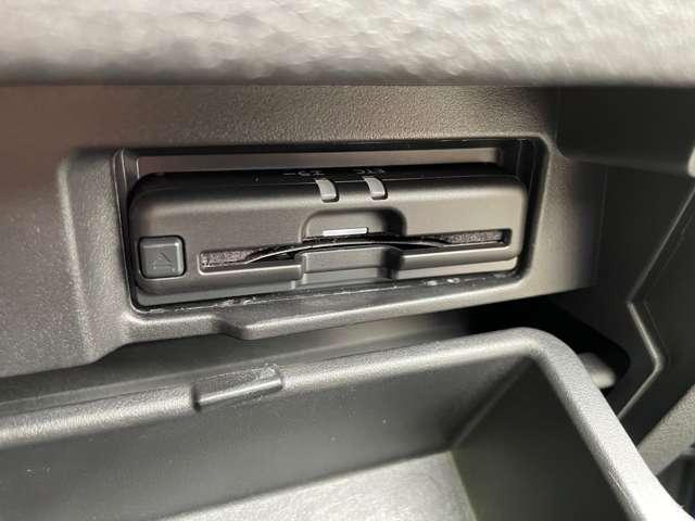 セレナ 2.0 AUTECH セーフティパッケージ 純正メモリーナビ LEDヘッドランプ アダプティブクルーズ ドライブレコーダー 両側電動ドア ETC 衝突被害軽減システム スマートキー レーンアシスト バックカメラ アイドリングストップ ワンオーナー メモリーナビ(13枚目)