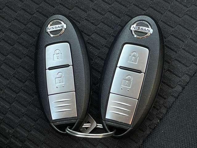 マーチ 1.2 12X 純正メモリーナビ/バックモニター 後カメラ ETC車載器 スマートキープッシュスタート アイストップ 運転席助手席エアバック パワーウインド パワステ ABS キーレスエントリー ワンオーナー 運転席エアバッグ マニュアルエアコン(8枚目)