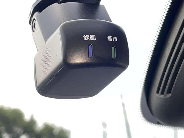 セレナ 2.0 ハイウェイスター V 4WD プロパイロット/後席モニター メンテナンスノート 衝突被害軽減 車線逸脱防止 LEDライト ワンオーナー フルオートエアコン バックモニター ドラレコ インテリジェントキー ETC アイドリングストップ 4WD アルミホイール(10枚目)