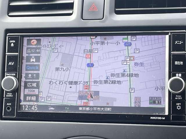 マーチ １．２　Ｘ　ＦＯＵＲ　Ｖセレクション　４ＷＤ　純正メモリーナビ／バックモニター　ナビＴＶ　パートタイム４ＷＤ　ドラレコ　メモリーナビ　スマートキー　オートエアコン　助手席エアバッグ　運転席エアバッグ　ＡＢＳ　パワーウインドウ　盗難防止装置　パワーステアリング　リアカメラ（4枚目）