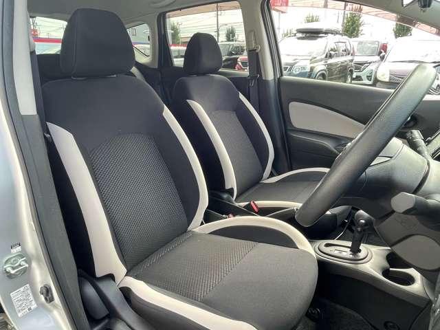 お車の販売と共に、自動車保険もご紹介しております。　弊社取り扱い会社と同じであれば日産独自のサービスもあります。