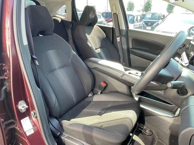 ノート １．２　Ｘ　アラウンドビューモニター／ＳＯＳコール　衝突被害軽減ブレ－キ　全方位カメラ　ＥＴＣ付　ＬＥＤヘッドライト　インテリジェントキー　ワンオーナー　整備記録簿　ワンセグＴＶ　ＴＶナビ　メモリーナビ　パワーウィンドウ　オートエアコン　キーレス（17枚目）