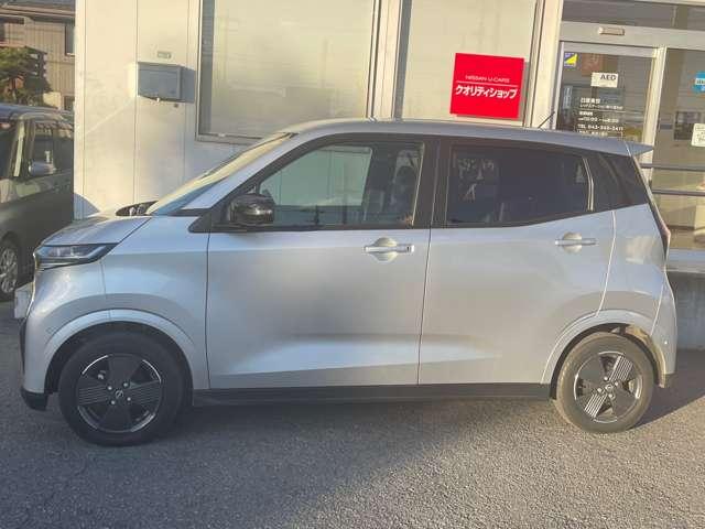 サクラ Ｇ　プロパイロット／アラウンドビューモニター　アラウンドビュ　展示試乗車ＵＰ　ワンオーナ　踏み間違い防止アシスト　ＬＥＤヘッドランプ　スマートキー　ＬＤＷ　オートエアコン　ＥＴＣ　アダプティブクルーズコントロール　ＡＢＳ　ナビＴＶ　キーフリー（16枚目）