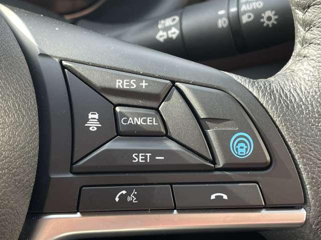 キックス 1.2 X FOUR (e-POWER) 4WD スタイルエディション/プロパイロット 衝突軽減 LED 全方位カメラ スマートキー 車線逸脱警報 4WD ドライブレコーダー ETC アルミホイール メモリーナビ ワンオーナー オートエアコン(5枚目)