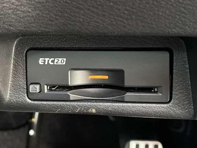 スカイライン 3.0 400R アラウンドビューモニター/BOSEサウンド LEDヘッド キーレスエントリー ワンオーナ 車線逸脱警報 スマ-トキ- バックモニター クルコン メモリーナビ ナビTV サイドカメラ AAC アルミ 盗難防止装置 ETC サイドエアバッグ(11枚目)