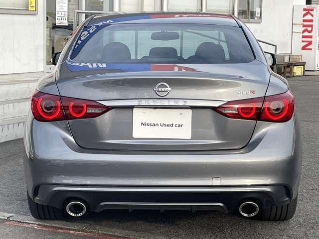 スカイライン 3.0 400R アラウンドビューモニター/BOSEサウンド LEDヘッド キーレスエントリー ワンオーナ 車線逸脱警報 スマ-トキ- バックモニター クルコン メモリーナビ ナビTV サイドカメラ AAC アルミ 盗難防止装置 ETC サイドエアバッグ(14枚目)