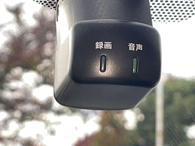 スカイライン 3.0 GT タイプSP サンルーフ/シートヒーター ドラレコ アルミホイール オートクルーズコントロール ナビTV サンルーフ レーンキープ LEDヘッドランプ スマートキー ETC イモビライザー バックカメラ 1オーナー アラウンドモニタ(11枚目)