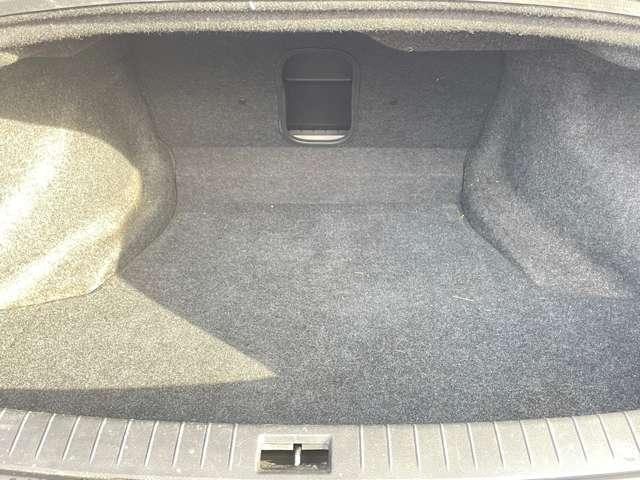 スカイライン 3.0 GT タイプSP サンルーフ/シートヒーター ドラレコ アルミホイール オートクルーズコントロール ナビTV サンルーフ レーンキープ LEDヘッドランプ スマートキー ETC イモビライザー バックカメラ 1オーナー アラウンドモニタ(20枚目)