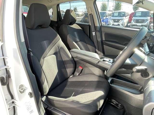 ノート １．２　Ｘ　アラウンドビューモニター／ＳＯＳコール　衝突被害軽減ブレ－キ　全方位カメラ　ＥＴＣ付　インテリジェントキー　ワンオーナー　ワンセグＴＶ　ＴＶナビ　メモリーナビ　パワーウィンドウ　オートエアコン　キーレス　ＡＢＳ　運転席エアバッグ（17枚目）