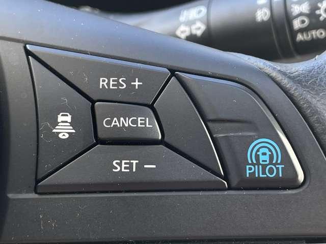 セレナ ２．０　ハイウェイスター　プロパイロット　エディション　純正メモリーナビ／踏み間違いアシスト　インテリジェントクルーズコントロール　メモリナビ　踏み間違い衝突防止　ＬＤＰ　アルミホイール　サイドエアバック　キーレス　ＬＥＤライト　バックカメラ　ＥＴＣ　ナビ＆ＴＶ　ワンセグ　パワーウィンドウ（5枚目）