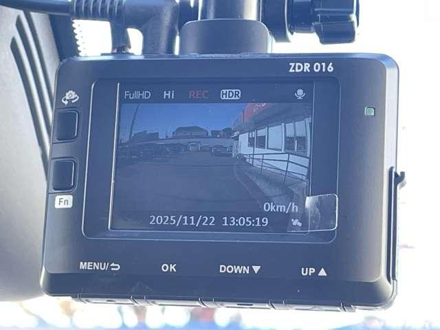 セレナ ２．０　ハイウェイスター　プロパイロット　エディション　純正メモリーナビ／踏み間違いアシスト　インテリジェントクルーズコントロール　メモリナビ　踏み間違い衝突防止　ＬＤＰ　アルミホイール　サイドエアバック　キーレス　ＬＥＤライト　バックカメラ　ＥＴＣ　ナビ＆ＴＶ　ワンセグ　パワーウィンドウ（10枚目）