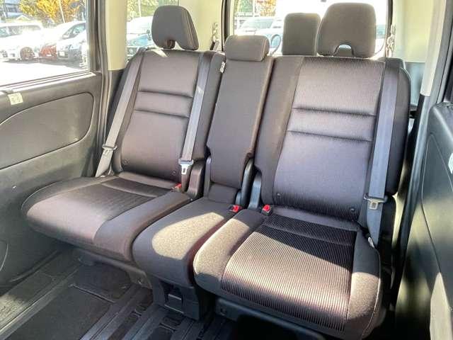 セレナ ２．０　ハイウェイスター　プロパイロット　エディション　純正メモリーナビ／踏み間違いアシスト　インテリジェントクルーズコントロール　メモリナビ　踏み間違い衝突防止　ＬＤＰ　アルミホイール　サイドエアバック　キーレス　ＬＥＤライト　バックカメラ　ＥＴＣ　ナビ＆ＴＶ　ワンセグ　パワーウィンドウ（18枚目）