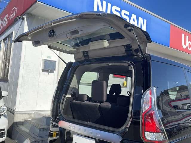 セレナ ２．０　ハイウェイスター　プロパイロット　エディション　純正メモリーナビ／踏み間違いアシスト　インテリジェントクルーズコントロール　メモリナビ　踏み間違い衝突防止　ＬＤＰ　アルミホイール　サイドエアバック　キーレス　ＬＥＤライト　バックカメラ　ＥＴＣ　ナビ＆ＴＶ　ワンセグ　パワーウィンドウ（20枚目）