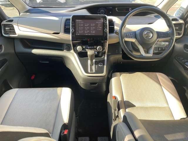 セレナ ２．０　ハイウェイスターＧ　純正メモリーナビ／クルーズコントロール　キーフリー　クルコン　ＥＴＣ装備　ＬＥＤ　スマートキー　パワーウィンドウ　ナビＴＶ　オートエアコン　ドラレコ　エアバッグ　アルミホイール　ＡＢＳ　メモリナビ　パワーステアリング　リアカメラ　ワンセグ（3枚目）