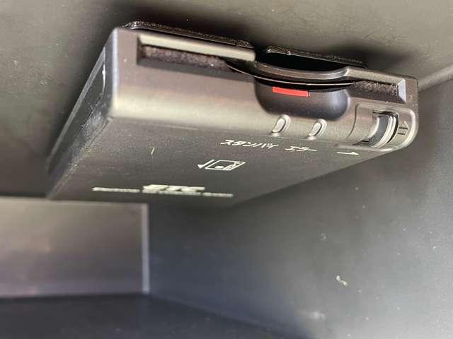 セレナ ２．０　ハイウェイスターＧ　純正メモリーナビ／クルーズコントロール　キーフリー　クルコン　ＥＴＣ装備　ＬＥＤ　スマートキー　パワーウィンドウ　ナビＴＶ　オートエアコン　ドラレコ　エアバッグ　アルミホイール　ＡＢＳ　メモリナビ　パワーステアリング　リアカメラ　ワンセグ（8枚目）