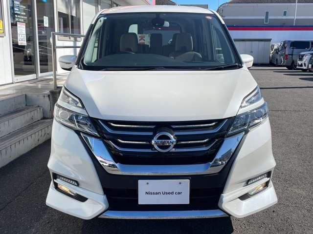 セレナ ２．０　ハイウェイスターＧ　純正メモリーナビ／クルーズコントロール　キーフリー　クルコン　ＥＴＣ装備　ＬＥＤ　スマートキー　パワーウィンドウ　ナビＴＶ　オートエアコン　ドラレコ　エアバッグ　アルミホイール　ＡＢＳ　メモリナビ　パワーステアリング　リアカメラ　ワンセグ（12枚目）