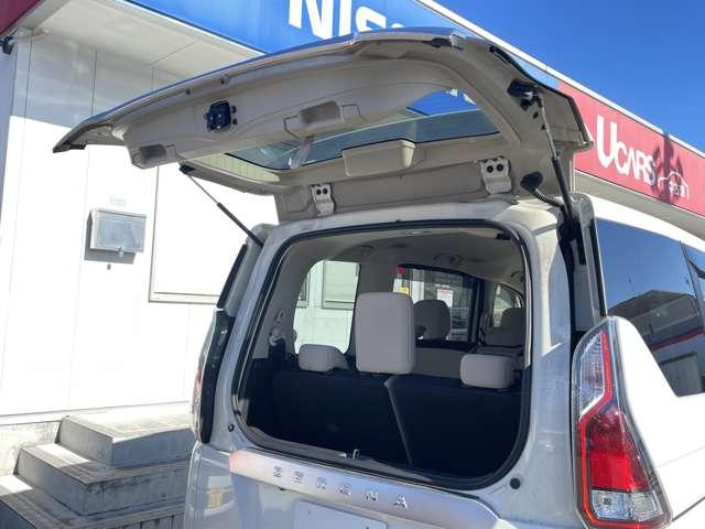 セレナ ２．０　ハイウェイスターＧ　純正メモリーナビ／クルーズコントロール　キーフリー　クルコン　ＥＴＣ装備　ＬＥＤ　スマートキー　パワーウィンドウ　ナビＴＶ　オートエアコン　ドラレコ　エアバッグ　アルミホイール　ＡＢＳ　メモリナビ　パワーステアリング　リアカメラ　ワンセグ（16枚目）