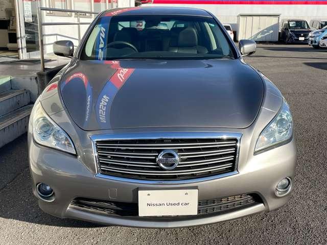 店頭にお越し頂きますと、これから販売前のお車も拝見することが出来ます。タイミングが良ければ予想外の車両が見つかるかもしれません☆☆☆