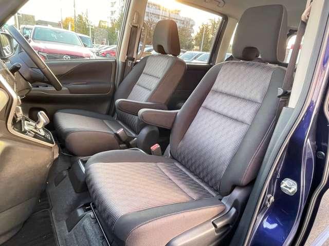 セレナ 1.2 e-POWER ハイウェイスター V プロパイロット/スマートルームミラー/ドラ 360°カメラ エマジェンシーブレーキ 1オナ スマキー LED レーンアシスト ETC ドラレコ フルオートエアコン アルミホイール エアバック メモリーナビ キーフリー ナビTV ABS パワステ(17枚目)