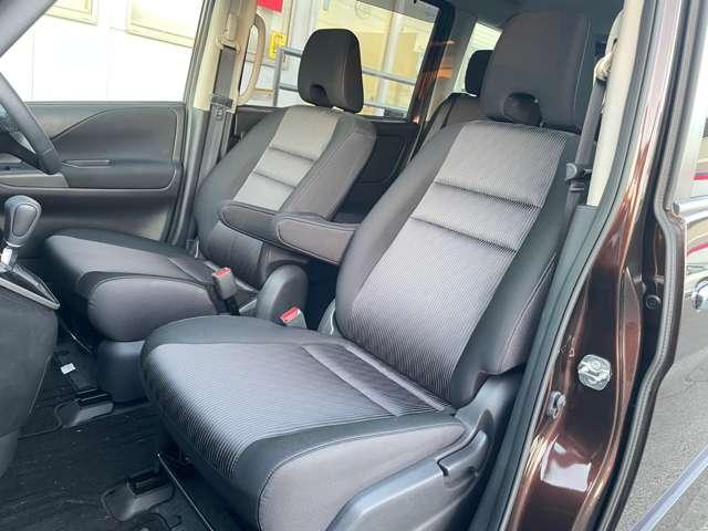 セレナ 2.0 ハイウェイスター V プロパイロット/アラウンドビューモニター/ アラウンドビュ- 1オナ アルミ 衝突被害軽減 LDP エアバッグ 両側オートスライドドア LEDライト インテリジェントキー メモリーナビ アダプティブクルーズコントロール アイドリングストップ(17枚目)