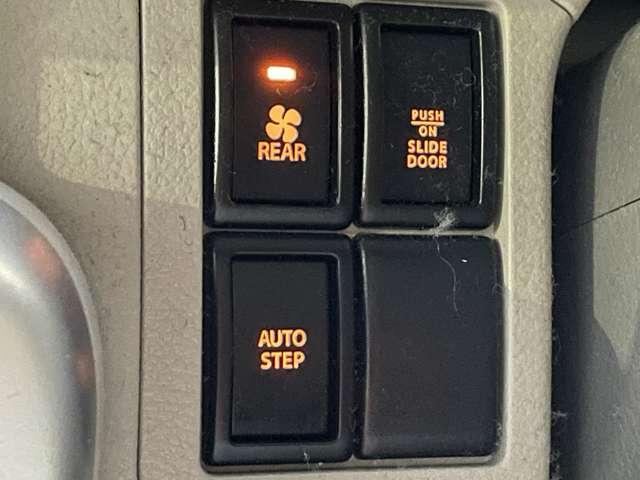 NV100クリッパーリオ 660 G ハイルーフ エマージェンシーブレーキ/電動オートステ ブレーキサポート バックモニター スマートキ キーフリーシステム エアコン 助手席エアバッグ ワンセグTV アルミホイール パワーウィンドウ エアバッグ メモリナビ PS ABS ナビTV(7枚目)