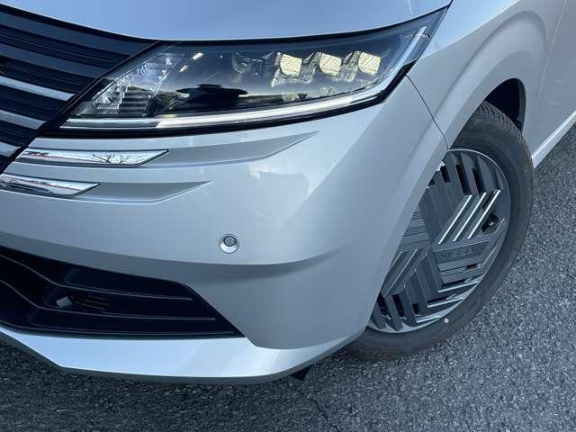 ノート １．２　Ｘ　純正メモリーナビ／アラウンドビューモニタ　衝突被害軽減ブレ－キ　全方位カメラ　ＬＥＤヘッドライト　インテリジェントキー　ワンオーナー　ワンセグＴＶ　ＴＶナビ　メモリーナビ　パワーウィンドウ　オートエアコン　試乗車ＵＰ　キーレス　ＡＢＳ（3枚目）