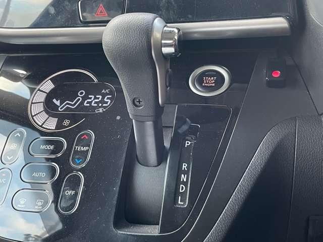 ���Ԃ̍݌ɏ󋵂̓l�b�g����̂��₢���킹�ł��Ɖc�Ǝ��ԊO�̏ꍇ�A�ԐM�ɂ����Ԓ����Ă���܂��A�݌ɂ̊m�F�����}���̍ۂ́A�c�Ǝ��ԓ��ɂ��d�b�ɂ�邨�₢���킹�������߂��܂��B