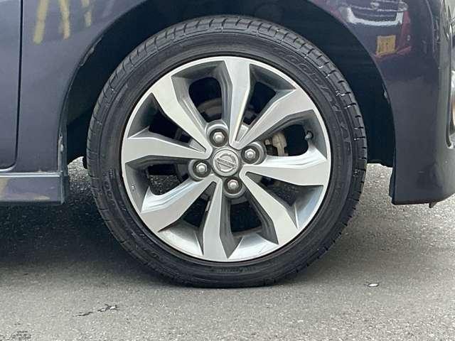 デイズルークス ハイウェイスター X Gパッケージ 純正メモリーナビ ETC 社外ドラレコ アラウンドビューモニター 両側オートスライドドア オートライト キセノンライト フォグランプ インテリジェントキー アイドリングストップ 純正15インチアルミ(19枚目)