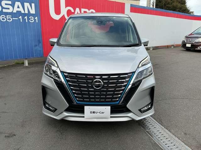 セレナ ｅ－パワー　ハイウェイスターＶ　プロパイロット　純正大画面メモリーナビ　ナビ連動前後ドラレコ＆ＥＴＣ２．０　後席モニター　アラウンドビューモニター　スマートルームミラー　ハンズフリー機能付き両側オートスライドドア　ＬＥＤライト（3枚目）