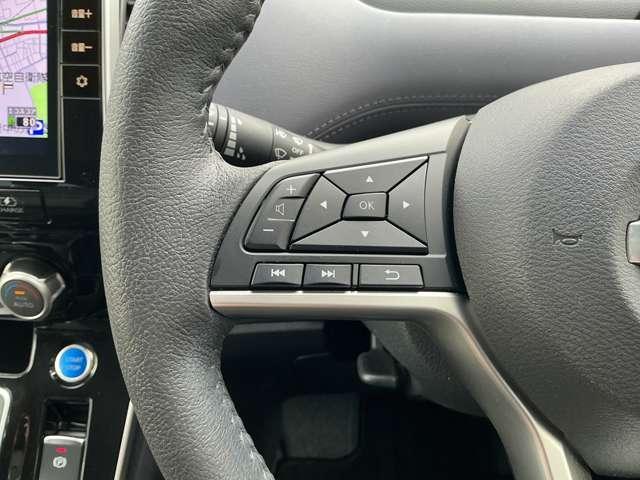 セレナ ｅ－パワー　ハイウェイスターＶ　プロパイロット　純正大画面メモリーナビ　ナビ連動前後ドラレコ＆ＥＴＣ２．０　後席モニター　アラウンドビューモニター　スマートルームミラー　ハンズフリー機能付き両側オートスライドドア　ＬＥＤライト（10枚目）