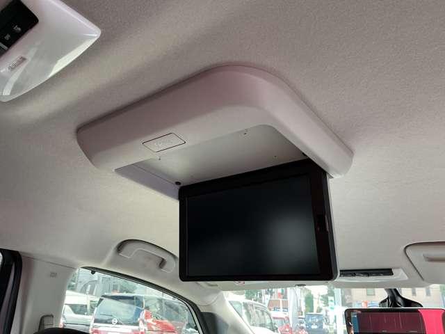 セレナ ｅ－パワー　ハイウェイスターＶ　プロパイロット　純正大画面メモリーナビ　ナビ連動前後ドラレコ＆ＥＴＣ２．０　後席モニター　アラウンドビューモニター　スマートルームミラー　ハンズフリー機能付き両側オートスライドドア　ＬＥＤライト（12枚目）