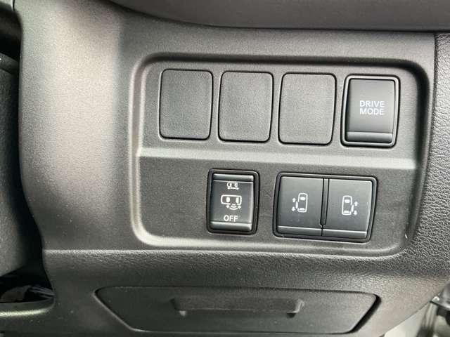 セレナ ｅ－パワー　ハイウェイスターＶ　プロパイロット　純正大画面メモリーナビ　ナビ連動前後ドラレコ＆ＥＴＣ２．０　後席モニター　アラウンドビューモニター　スマートルームミラー　ハンズフリー機能付き両側オートスライドドア　ＬＥＤライト（13枚目）