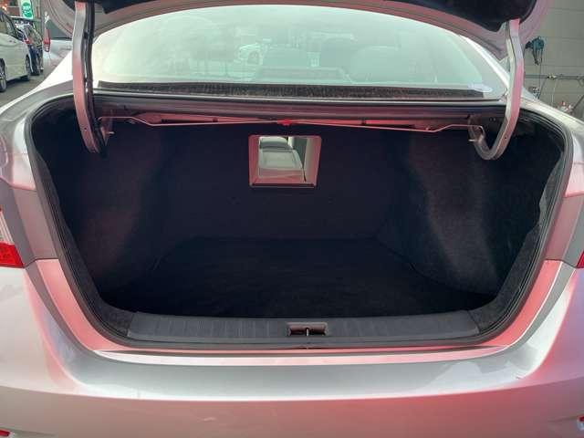 シルフィ Ｘ　純正メモリーナビ　バックカメラ　ＥＴＣ　インテリジェントキー　オートライト　フォグランプ　本革巻きステアリング（15枚目）